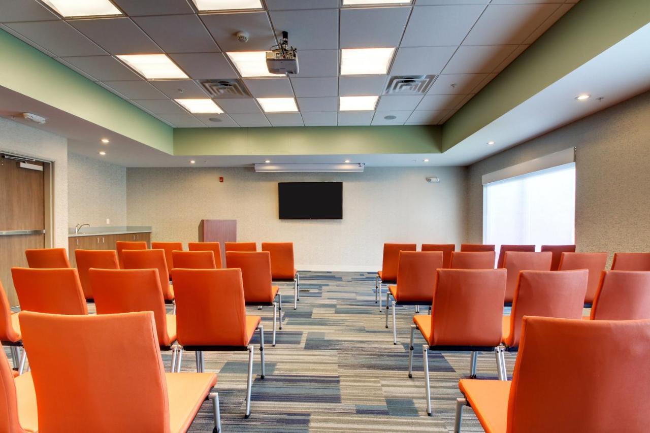Holiday Inn Express & Suites Galesburg By Ihg Luaran gambar