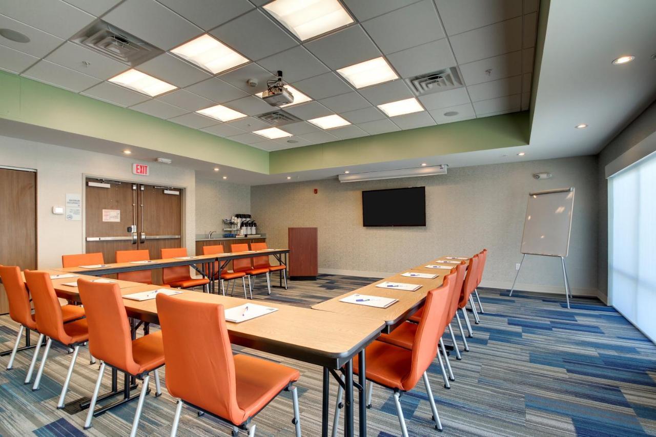 Holiday Inn Express & Suites Galesburg By Ihg Luaran gambar