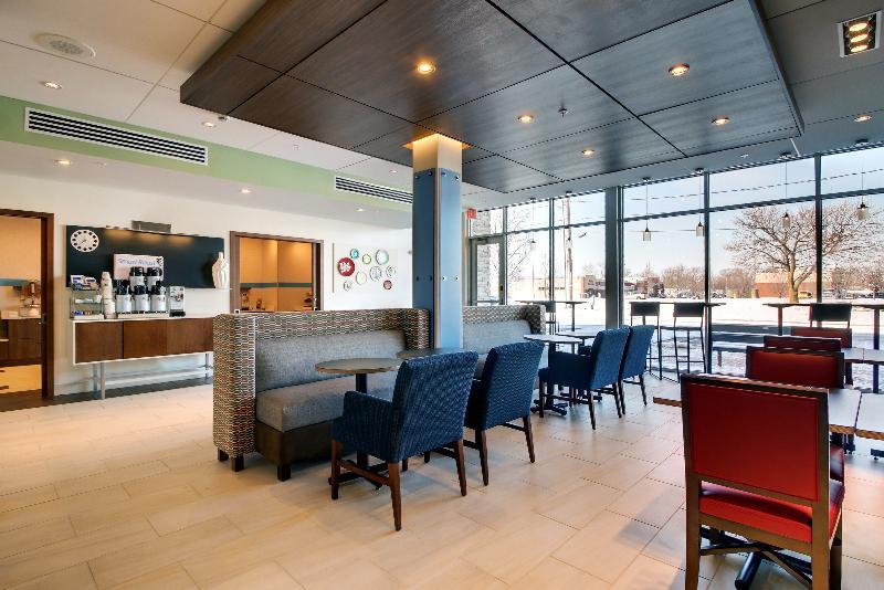 Holiday Inn Express & Suites Galesburg By Ihg Luaran gambar